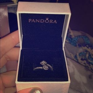 Pandora Ring